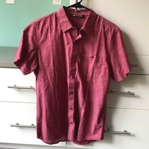 Medium men’s Travis Matthew button down in maroon